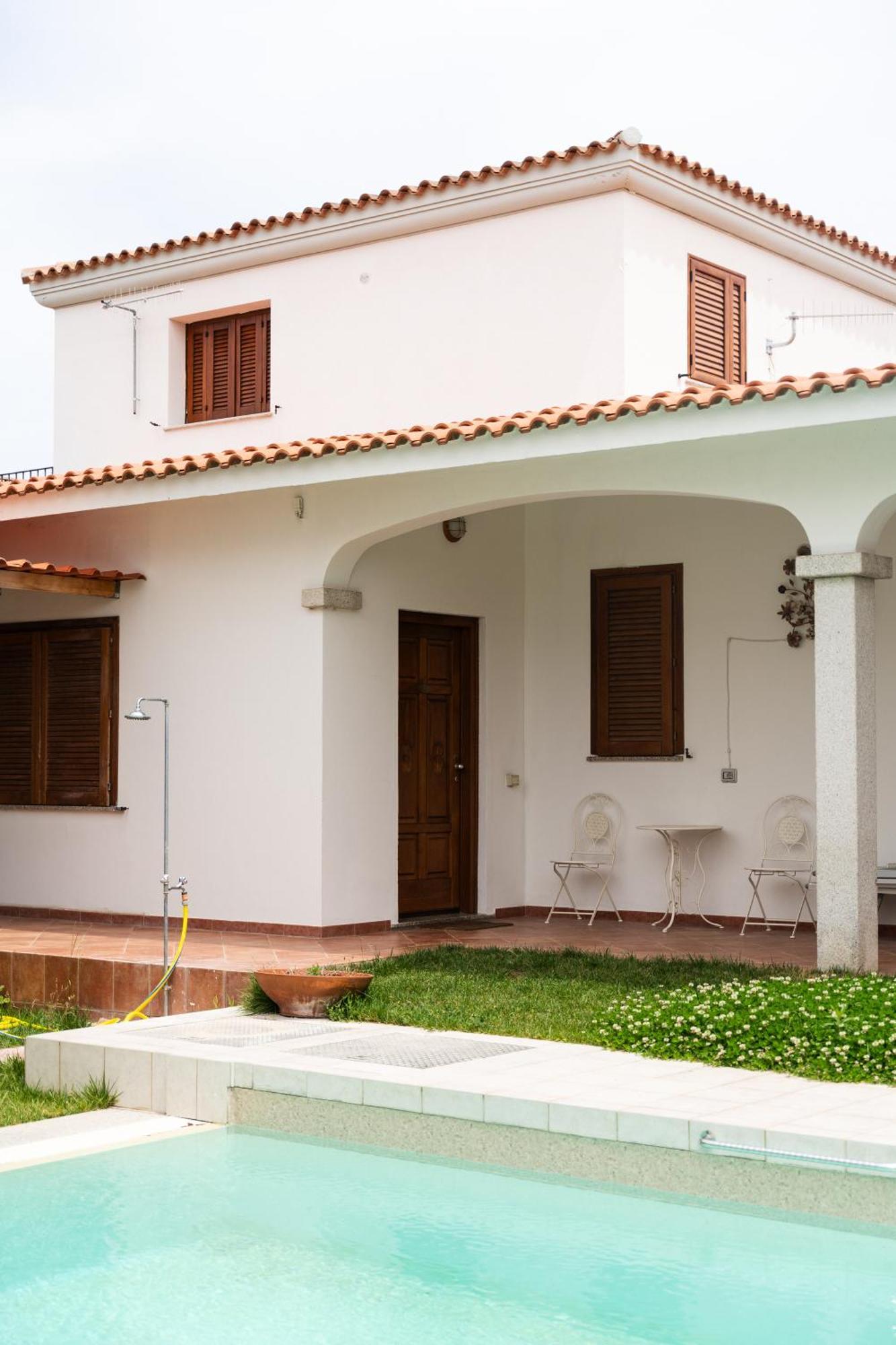 Mera House โปซาดา ภายนอก รูปภาพ