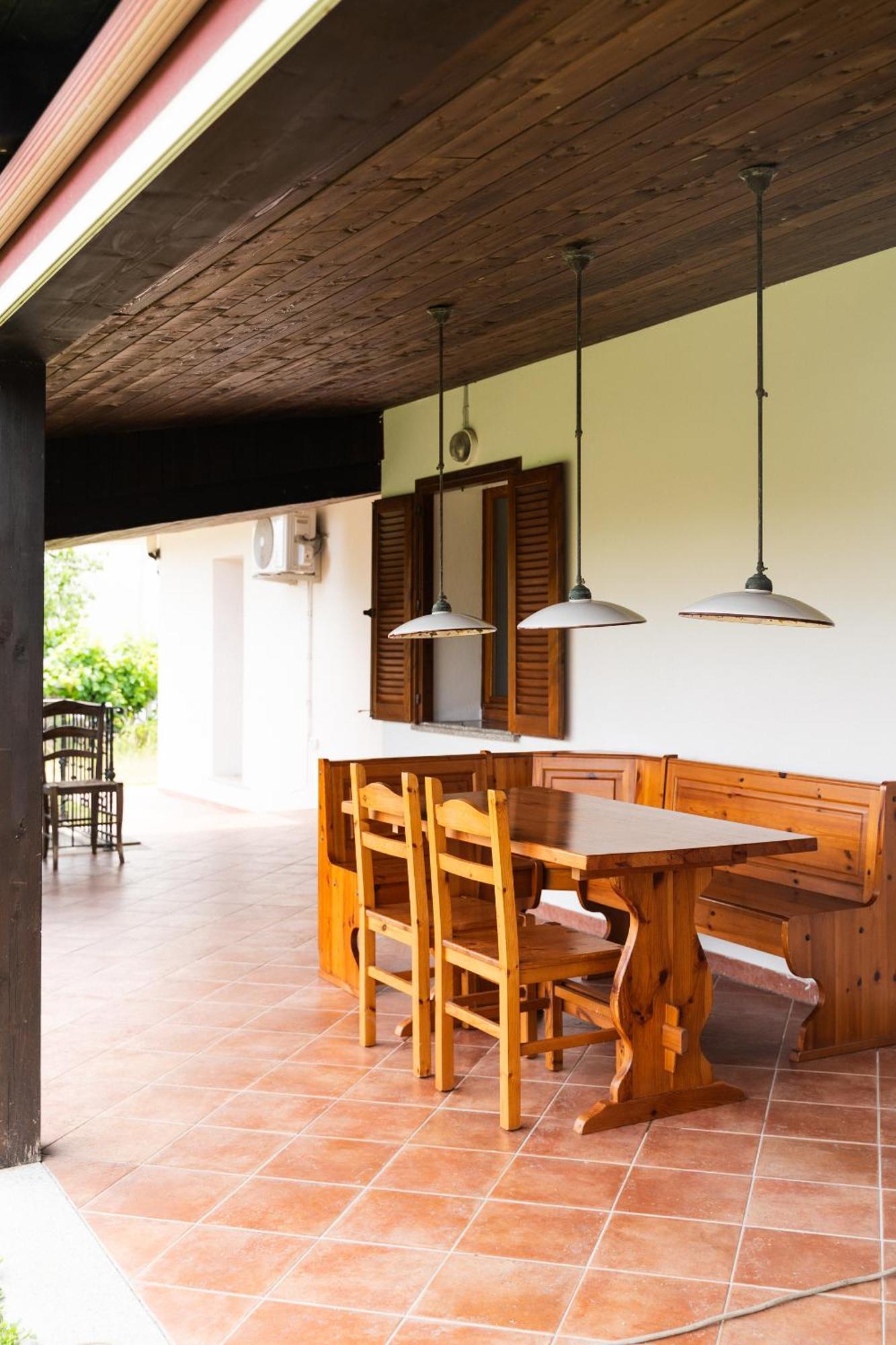 Mera House โปซาดา ภายนอก รูปภาพ